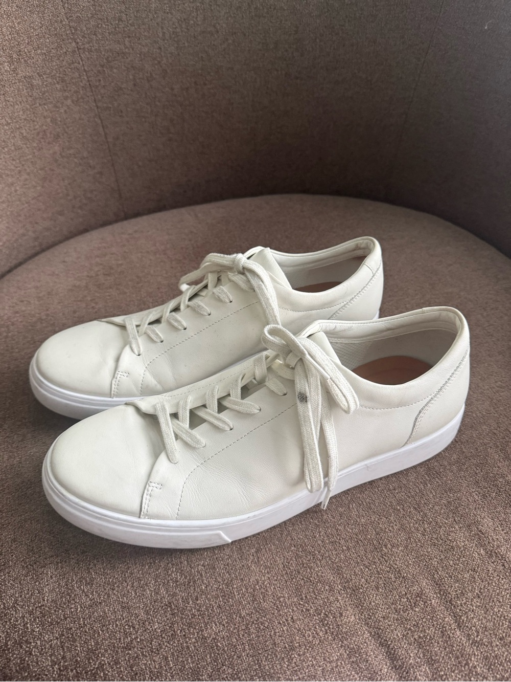 Ecco mens Off-White Leather Lace-Up Sneakers sizes 46